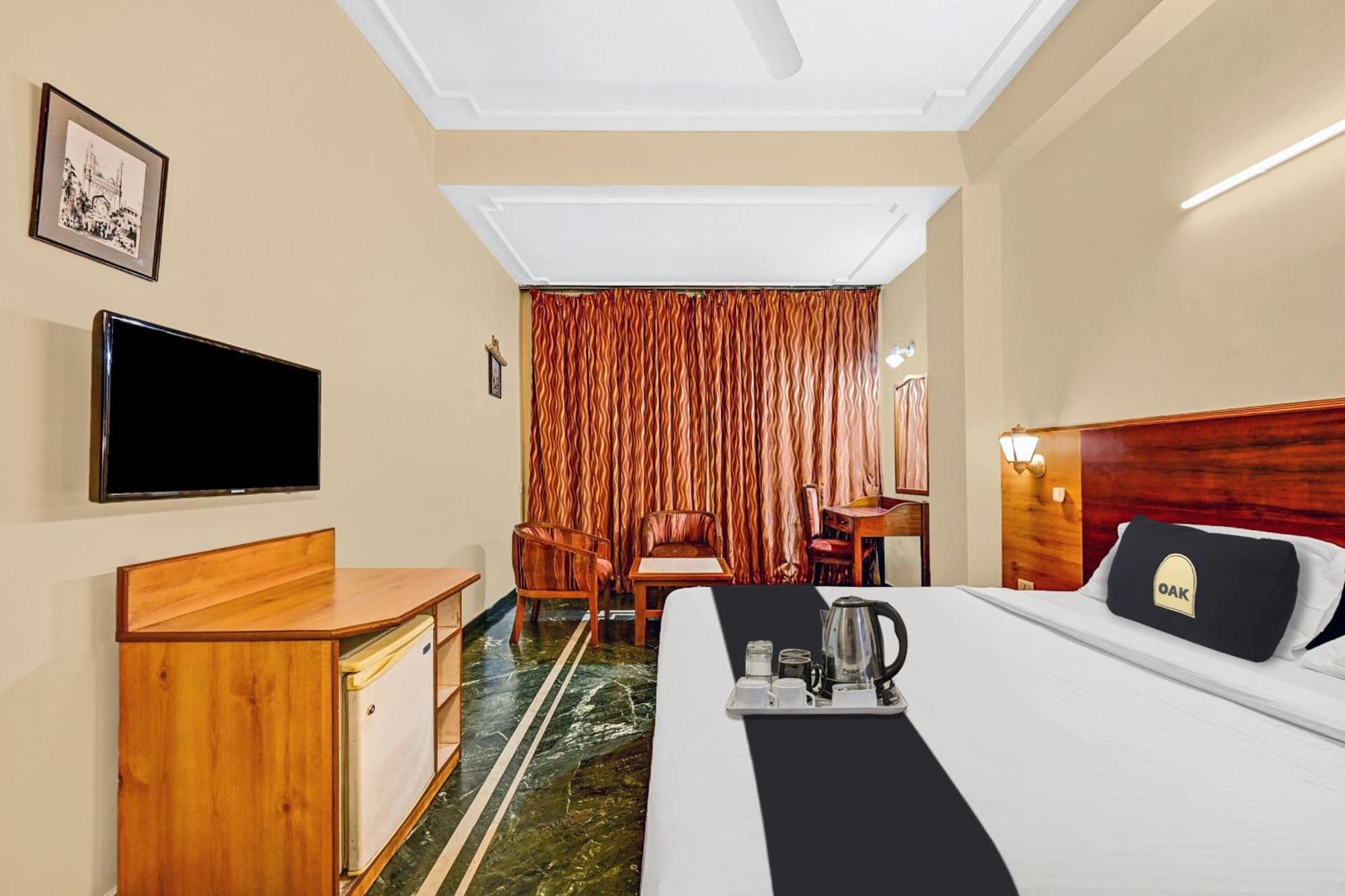 Super Townhouse Oak Hotel Belsons Taj Mahal Secundurabad Exterior foto